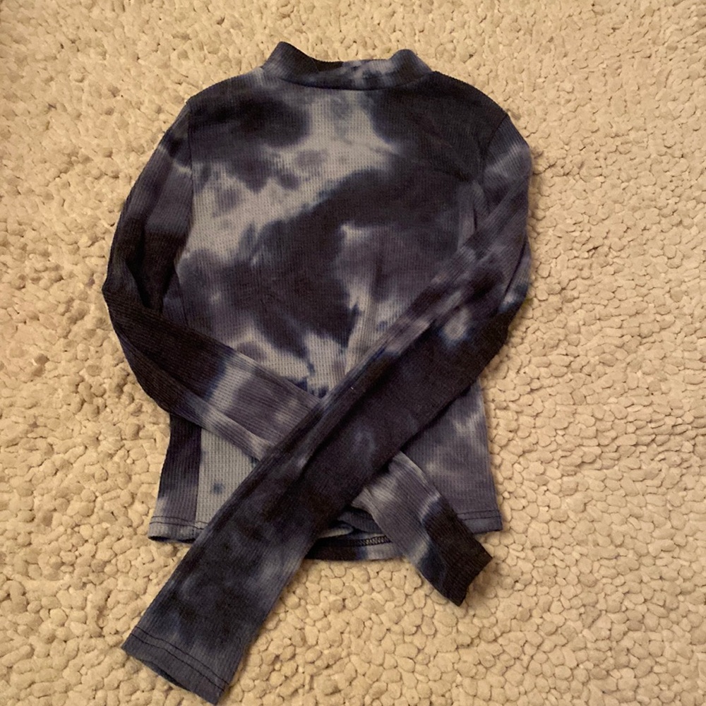 Forever 21 long sleeves skin tight shirt